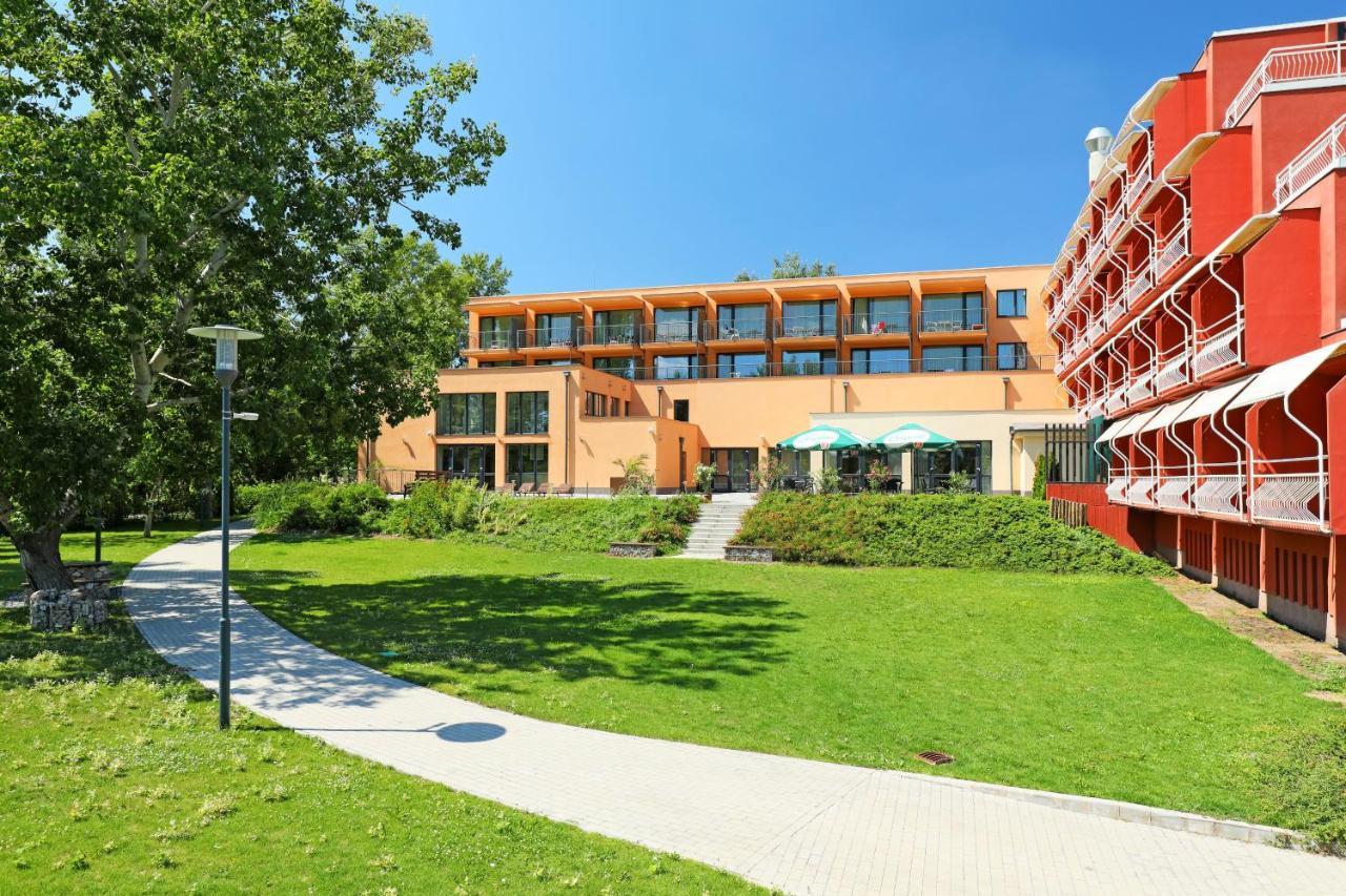 Hotel Margareta Balatonfured Luaran gambar