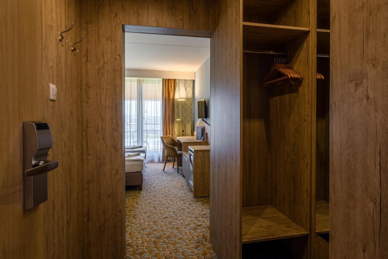 Hotel Margareta Balatonfured Luaran gambar