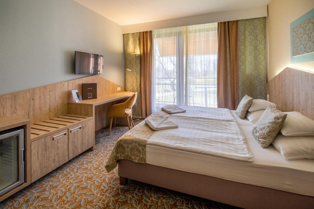 Hotel Margareta Balatonfured Luaran gambar