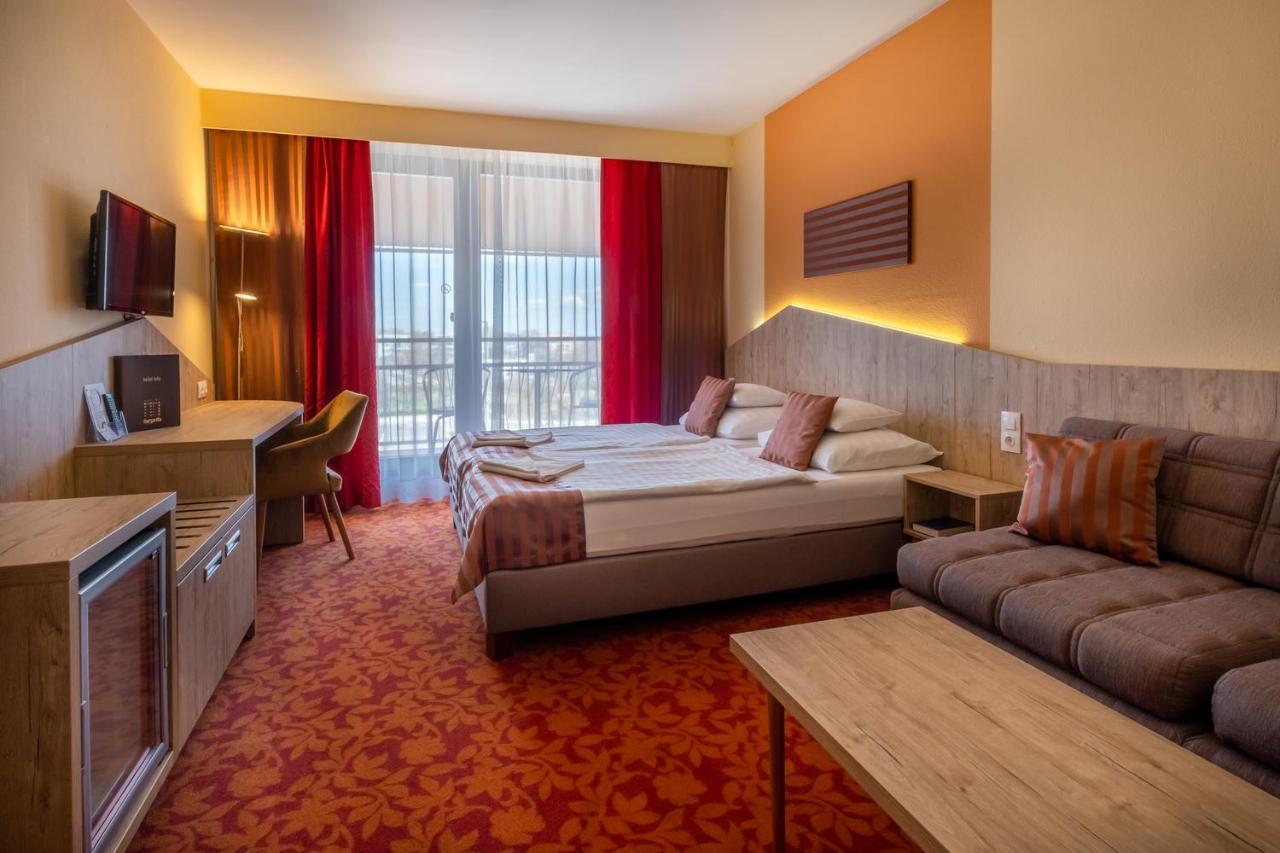 Hotel Margareta Balatonfured Luaran gambar