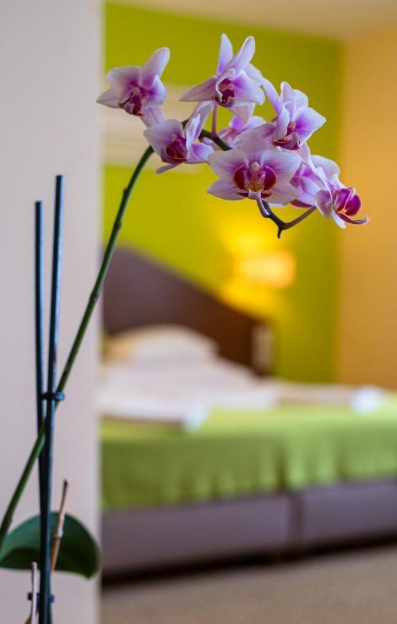 Hotel Margareta Balatonfured Luaran gambar