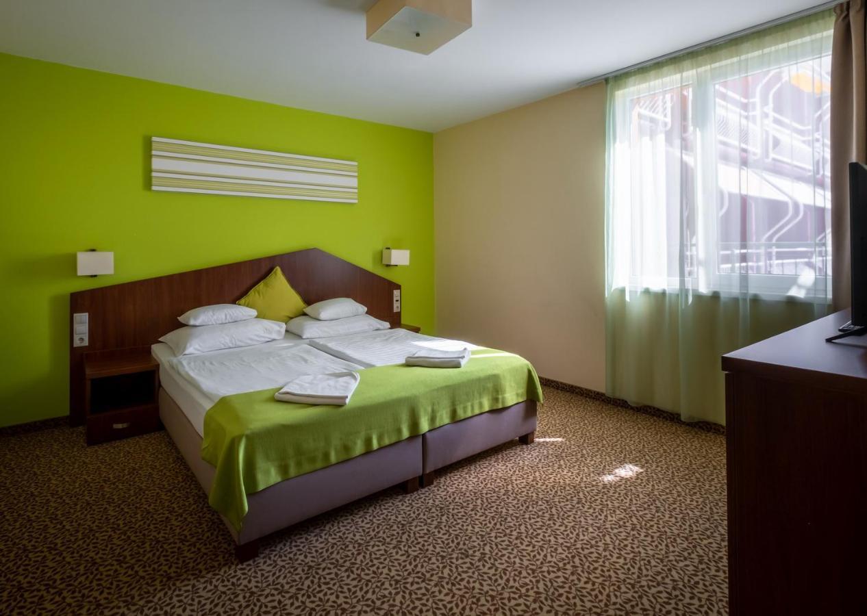 Hotel Margareta Balatonfured Luaran gambar