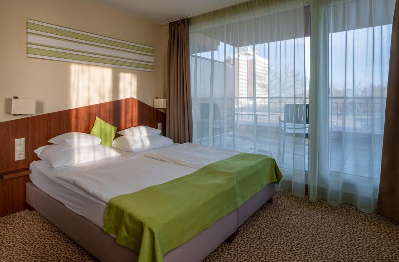 Hotel Margareta Balatonfured Luaran gambar