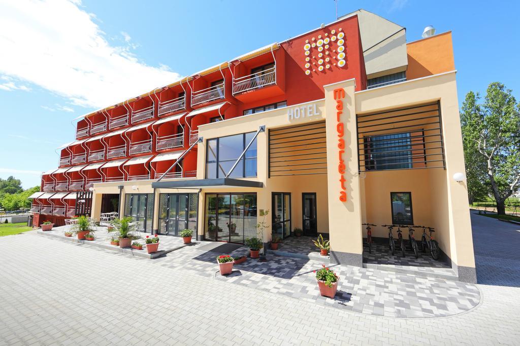 Hotel Margareta Balatonfured Luaran gambar