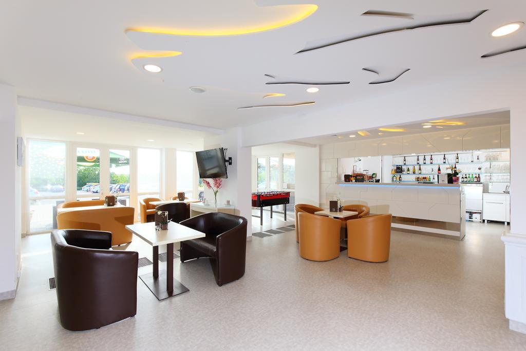 Hotel Margareta Balatonfured Luaran gambar